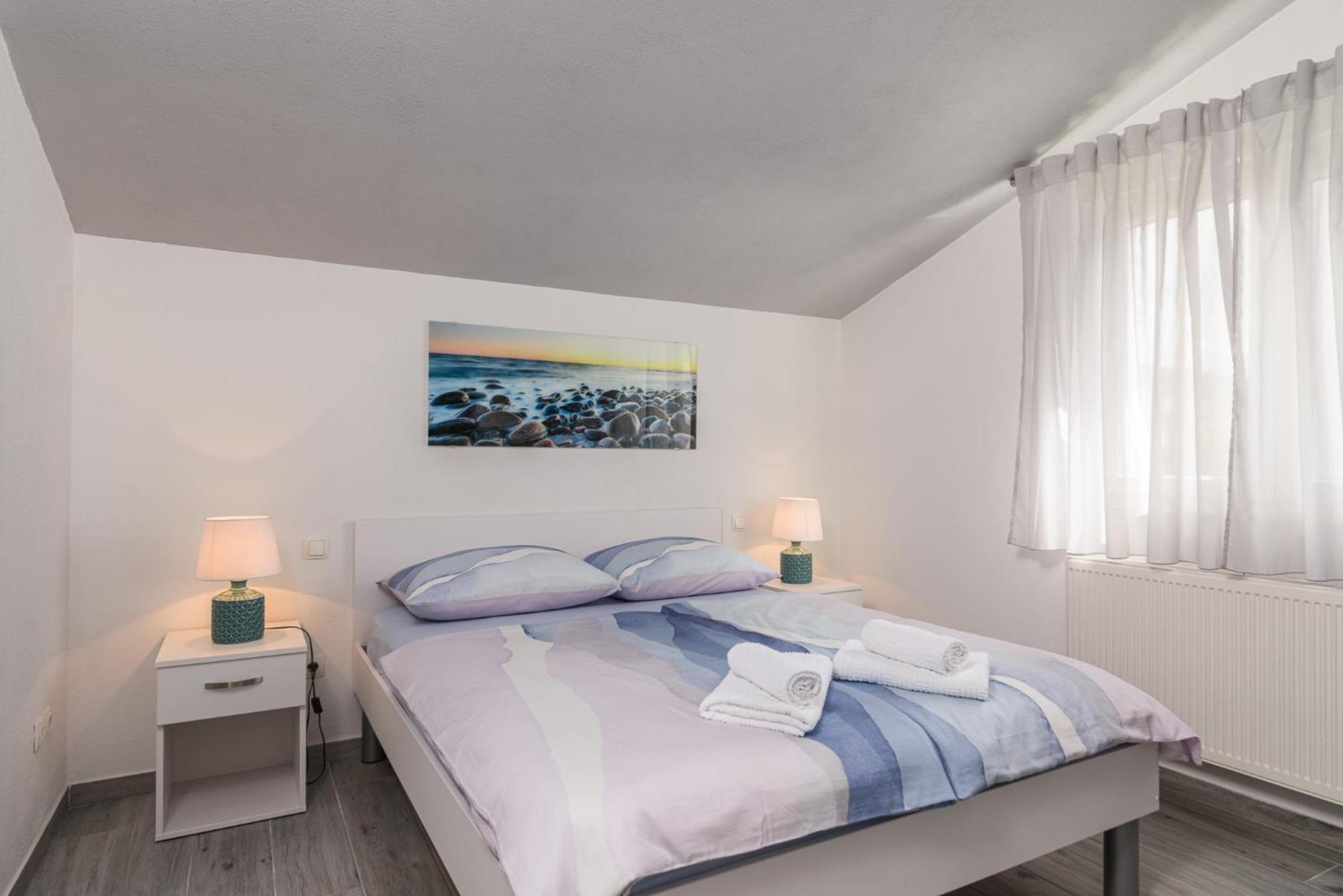 Rooms Anna Trogir Buitenkant foto